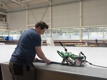 Автоматический сварочный аппарат Униплан 500 - сварка полимерных материалов Автоматический сварочный аппарат Униплан 500 - сварка полимерных материалов